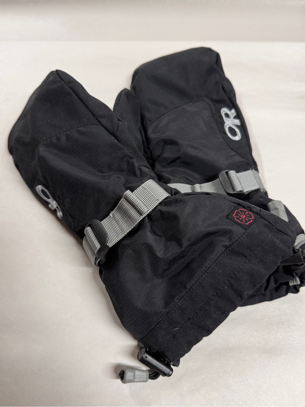 Women’s Outdoor Research Mittens